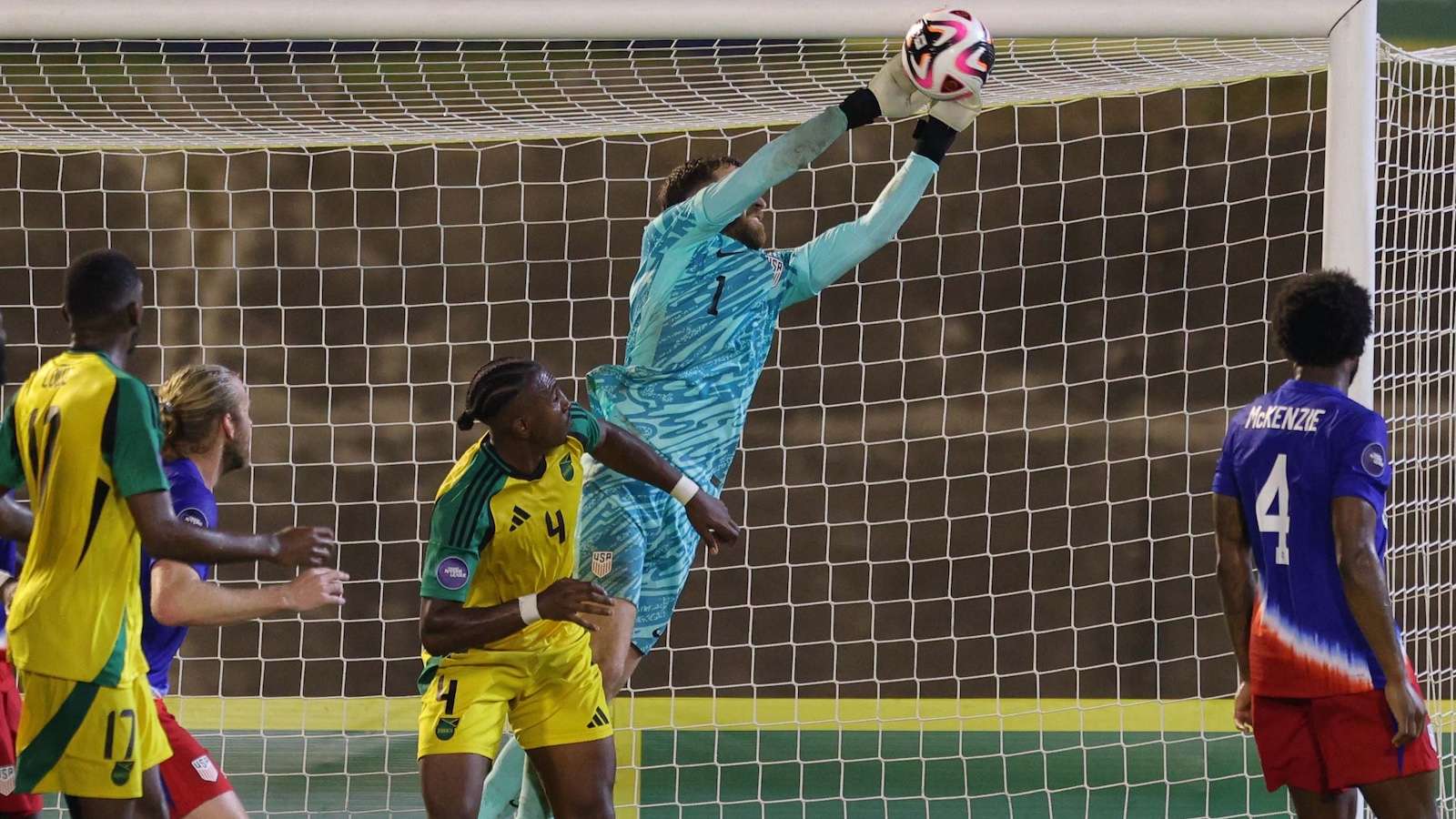 的足球赛事 的足球赛事